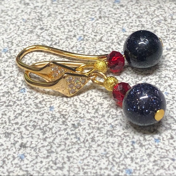 Gold& rhinestone hook earrings with blue sand/burgundy red Swarovski crystals - Picture 4 of 4